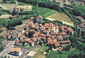 vista del paese di Terzo dal drone (c) L'Ancora